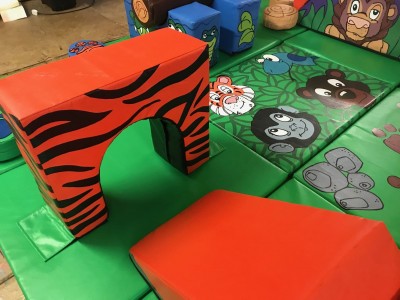 12 Mat JUNGLE Soft Play Multi Activity Set