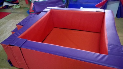 CUSTOM Ball Pond 4ft 6