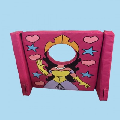 Head in Hole PRINCESS Peep Board - other desi