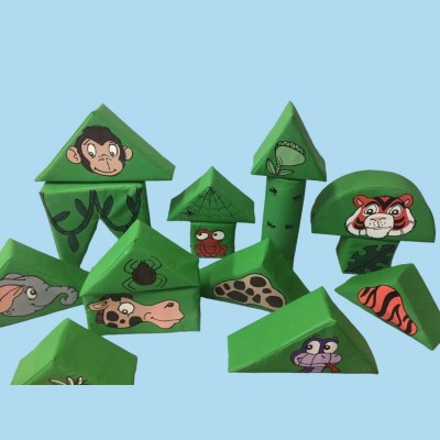 JUNGLE Animals  15 Piece Soft Play Set in a B