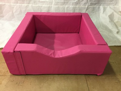 PINK  Ball Pond with dip at front  4.6ft  x 4