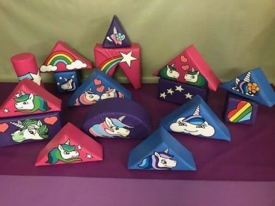 Unicorn 15 set soft play Hand painted in Bag